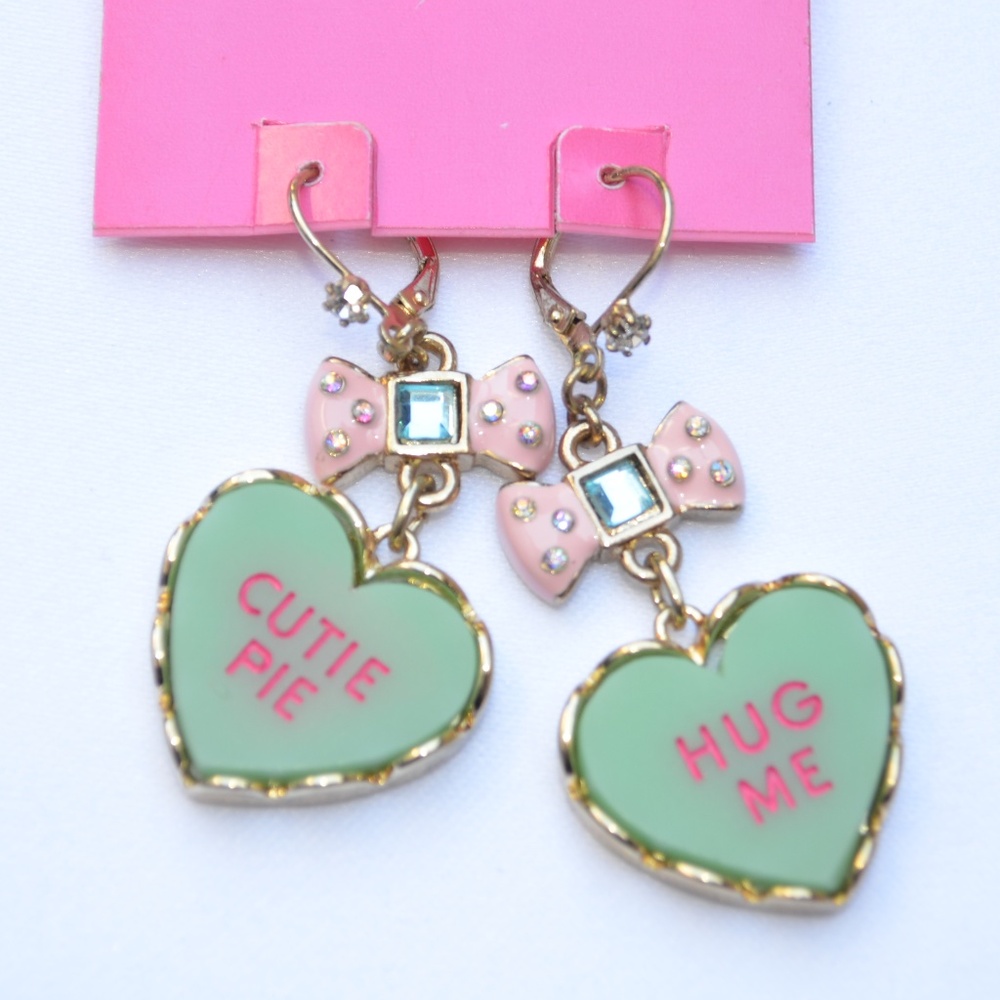 Betsey Johnson Candyland Cutie Pie Hug me Dangle Earrings